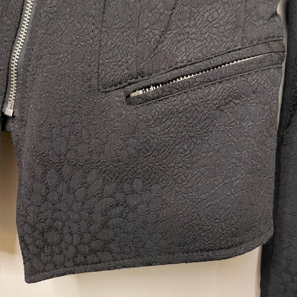 BCBG Textured Zipper Detail Blazer/Coat/Jacket, Black, Size S, NWOT - Picture 5 of 7